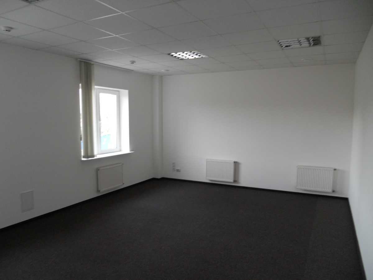 Оренда офісу 430 м², Новокостянтинівська вул.