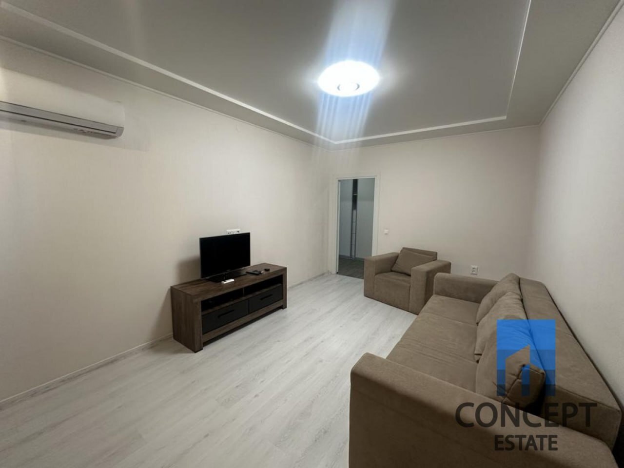 Аренда 3-комнатной квартиры 75 м², Василия Жуковского ул.