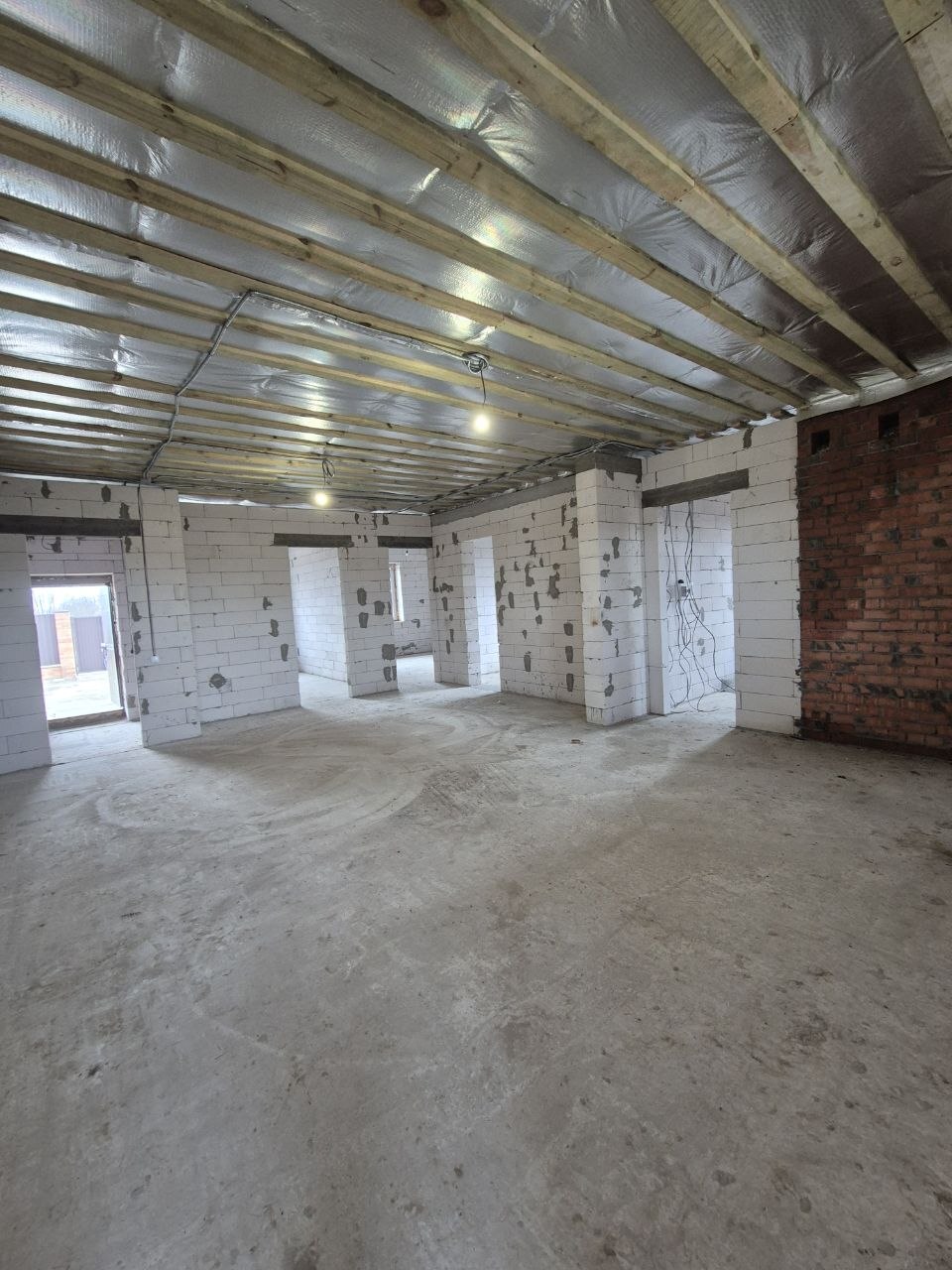 Продаж будинку 214 м²