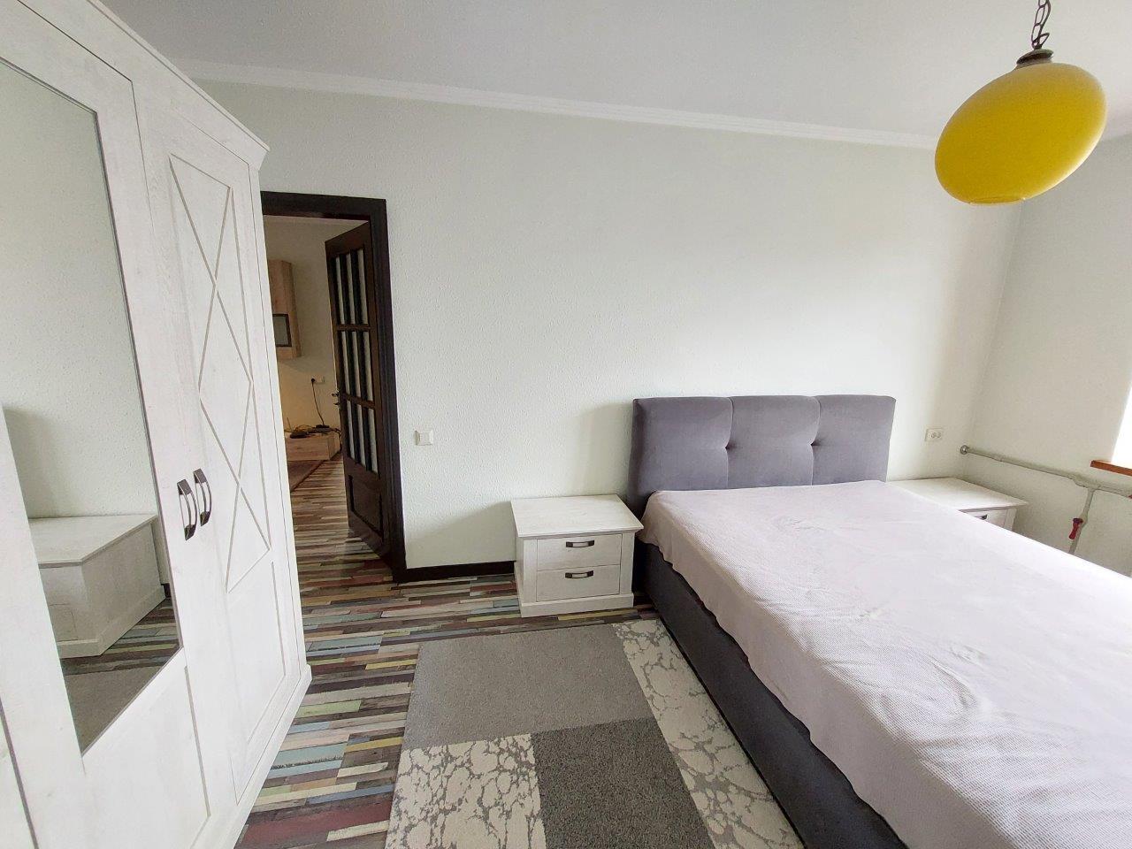 Продажа 4-комнатной квартиры 93 м², Кирилловская ул., 30/5