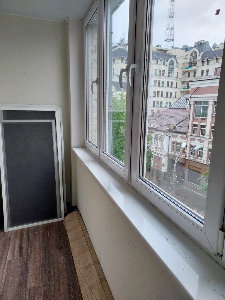 Продажа 4-комнатной квартиры 93 м², Кирилловская ул., 30/5