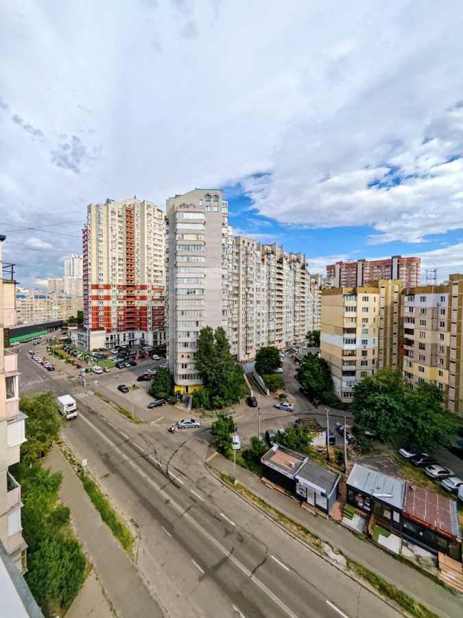 Продаж 2-кімнатної квартири 54 м², Урлівська вул., 1/8