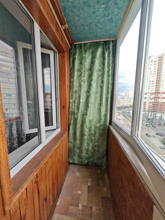 Продаж 2-кімнатної квартири 54 м², Урлівська вул., 1/8
