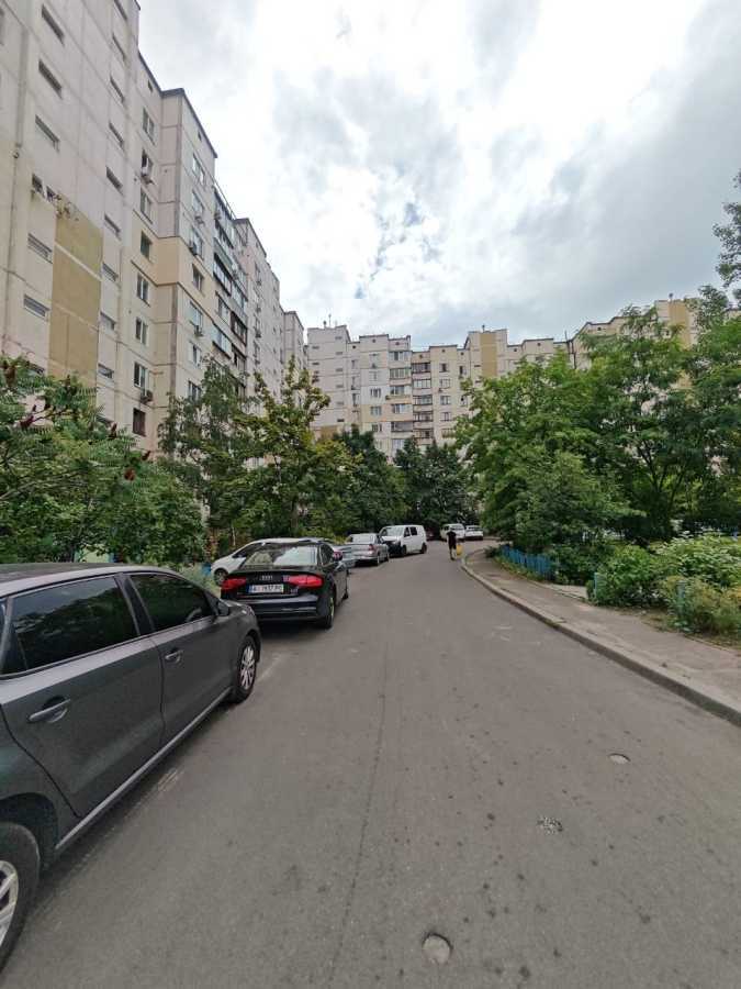 Продаж 2-кімнатної квартири 54 м², Урлівська вул., 1/8