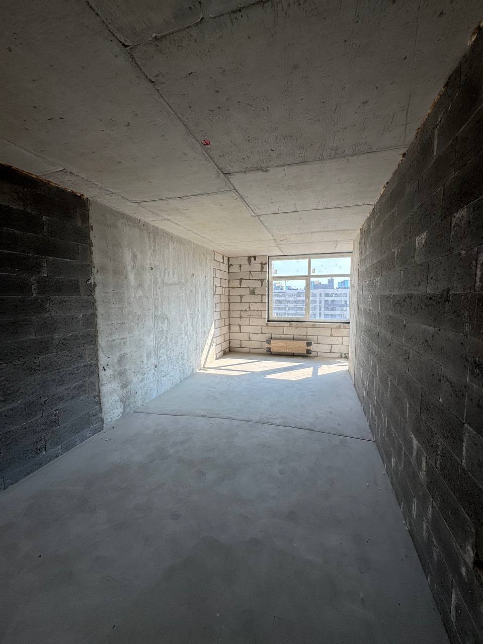 Продажа 2-комнатной квартиры 69 м², Александра Олеся ул., 4