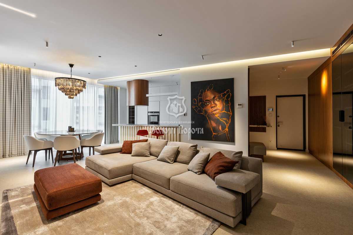 Продаж 3-кімнатної квартири 160 м², Буслівська вул., 12
