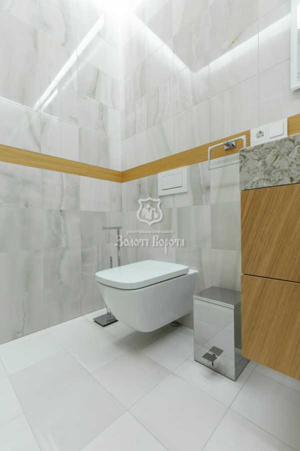 Продаж 3-кімнатної квартири 160 м², Буслівська вул., 12