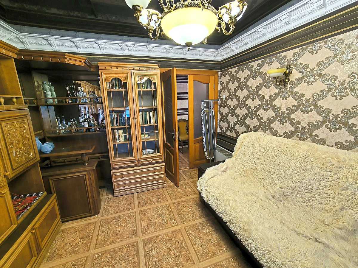 Продаж 2-кімнатної квартири 49.5 м², Комсомольська