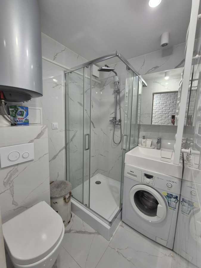 Продаж 2-кімнатної квартири 44.7 м², Вавілових вул., 16/12