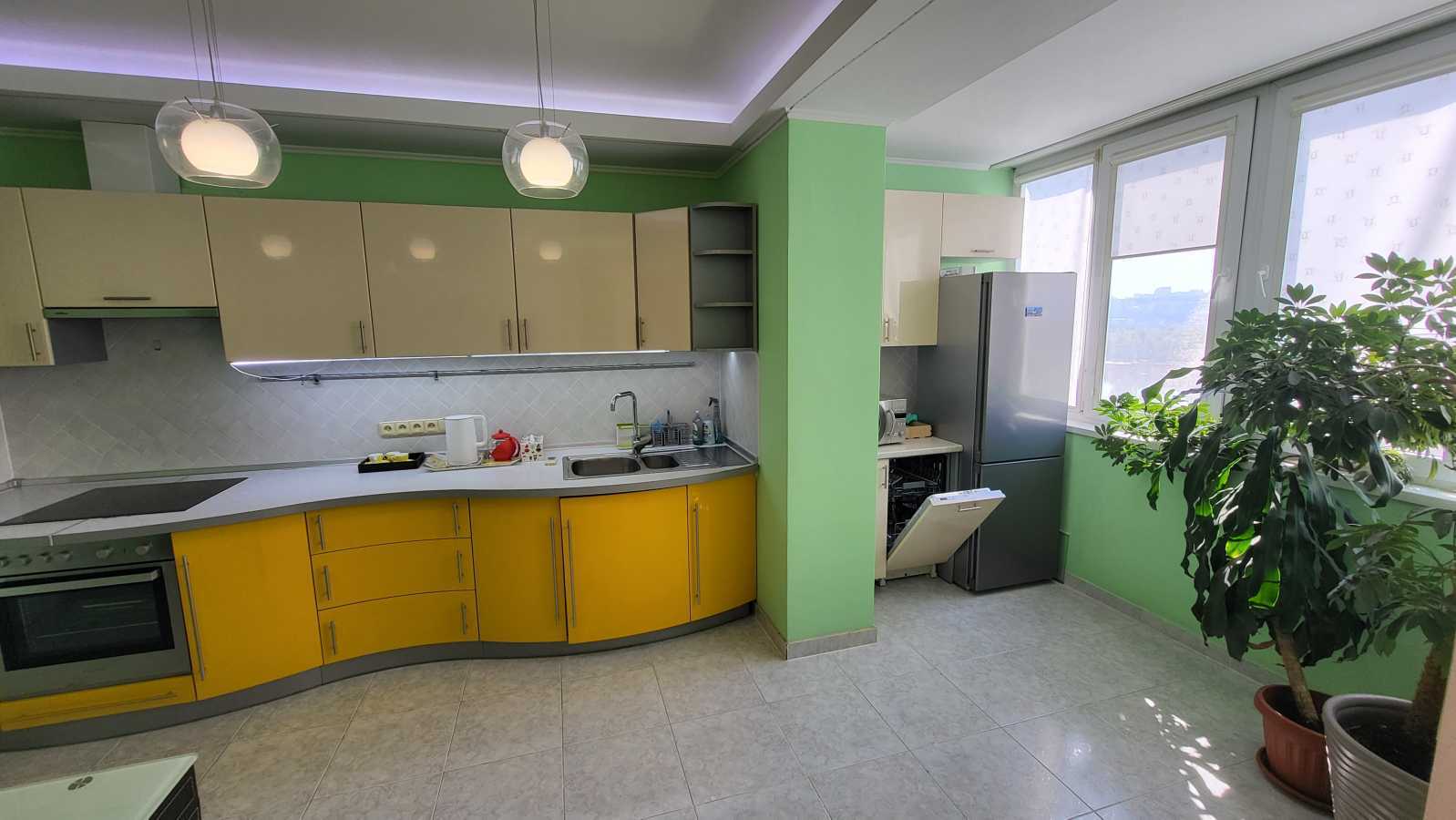 Аренда 4-комнатной квартиры 112 м², Никольско-Слободская ул., 6В
