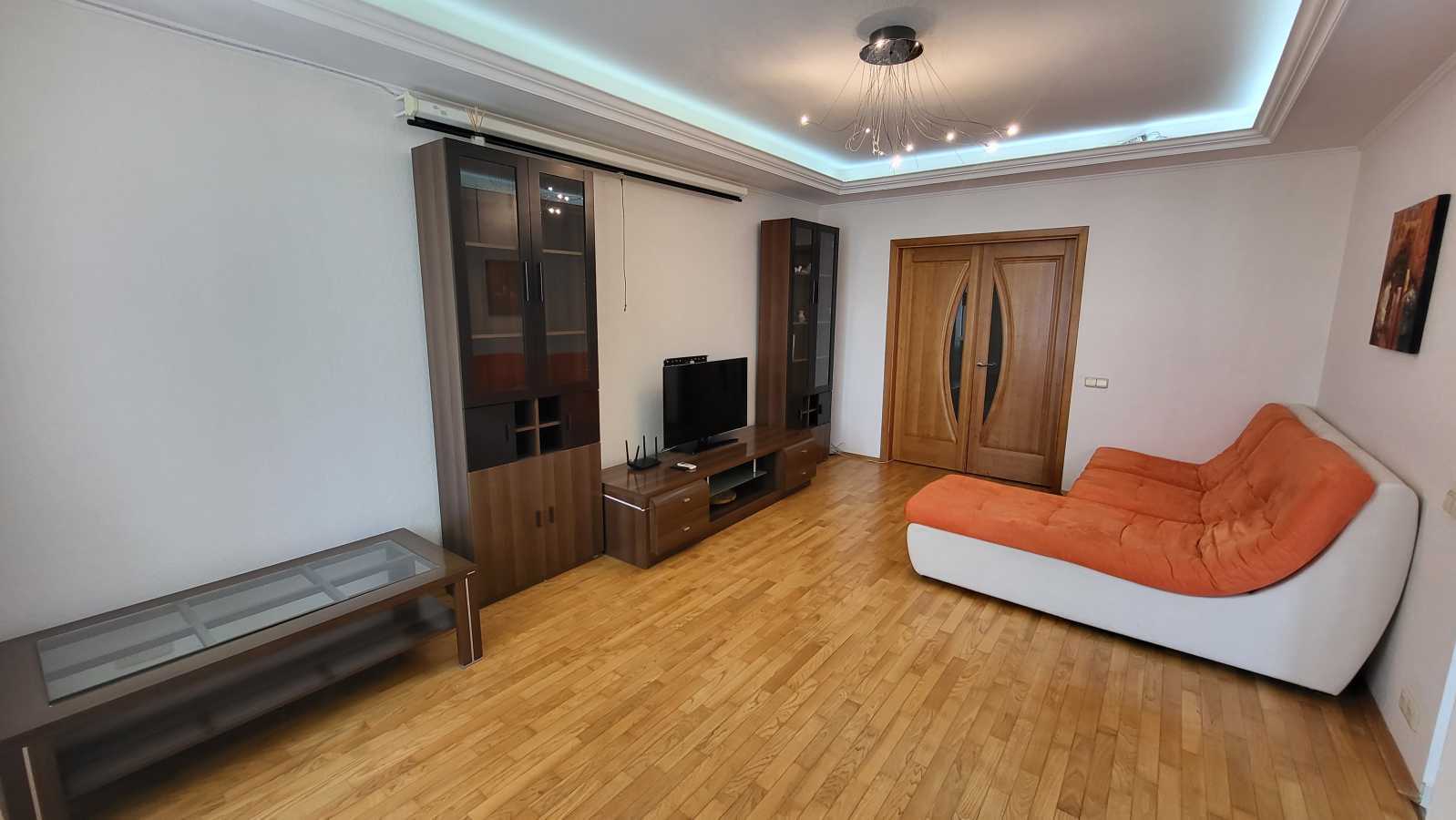 Аренда 4-комнатной квартиры 112 м², Никольско-Слободская ул., 6В