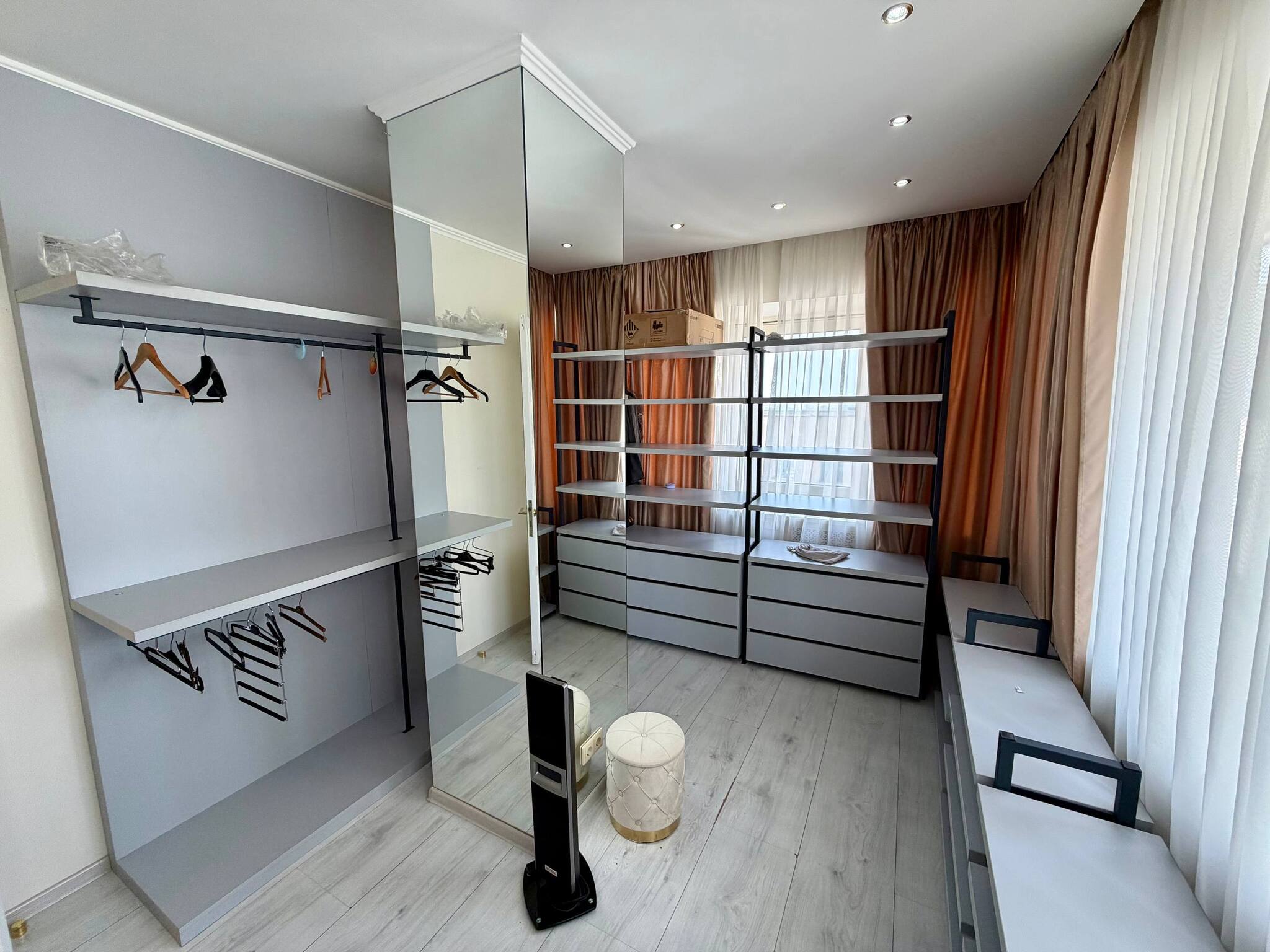 Аренда 3-комнатной квартиры 130 м², Владимира Вернадского ул.