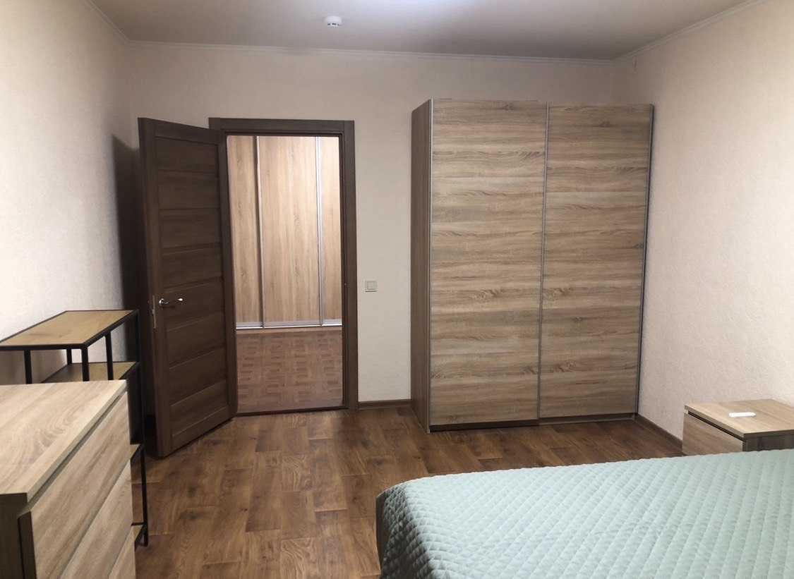 Продаж 1-кімнатної квартири 49 м², Ревуцького вул., 54