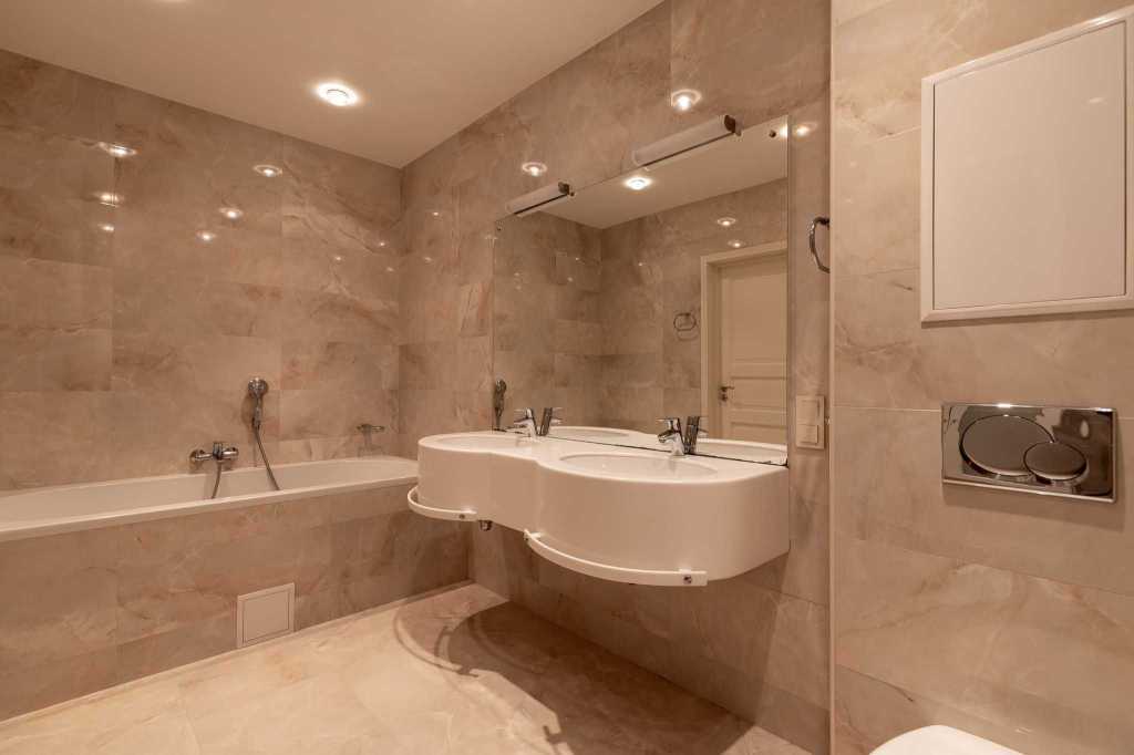 Оренда 4-кімнатної квартири 152 м², Єлизавети Чавдар вул., 3