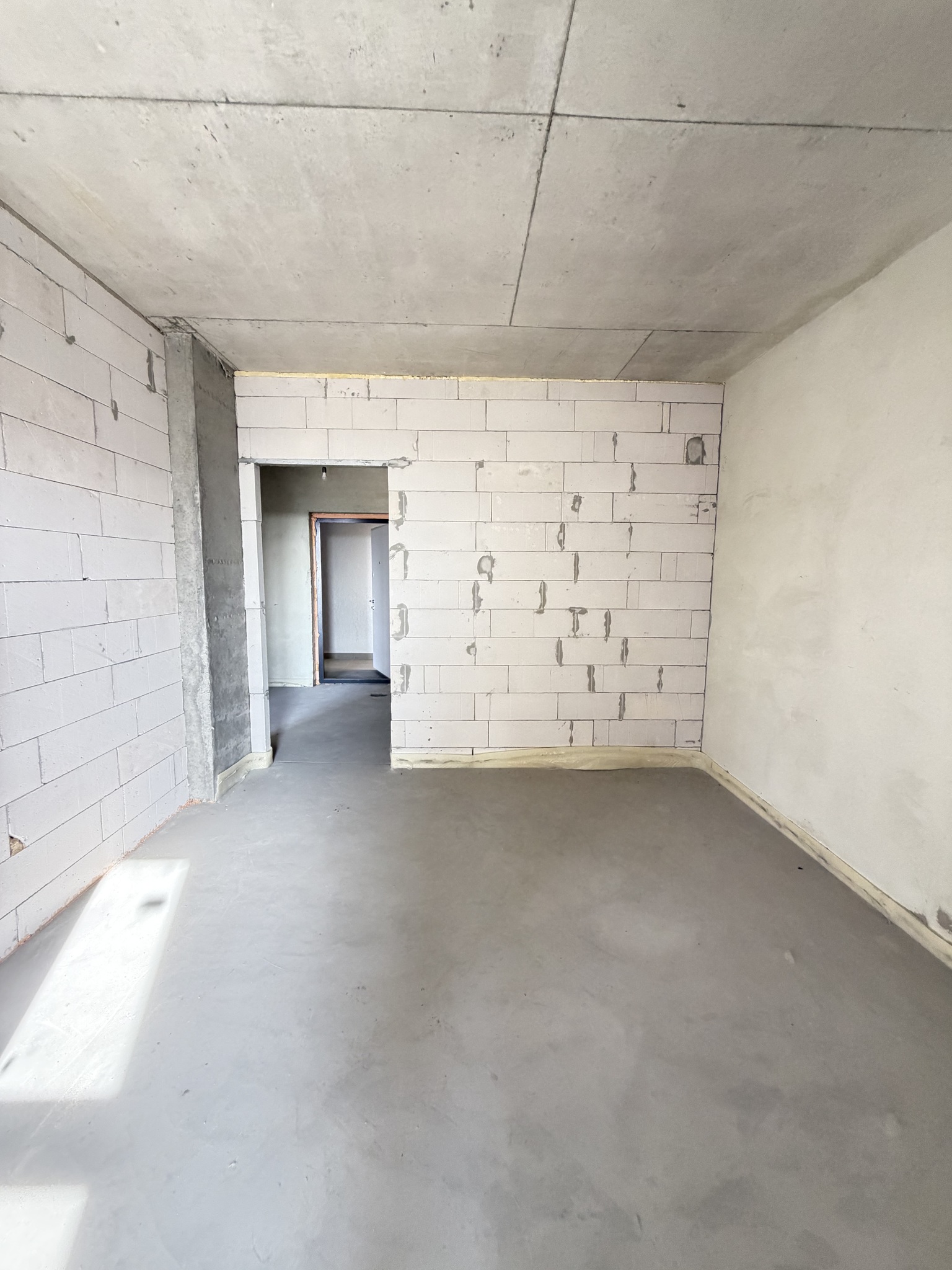 Продажа 1-комнатной квартиры 53 м², Ивана Величковского ул., 84