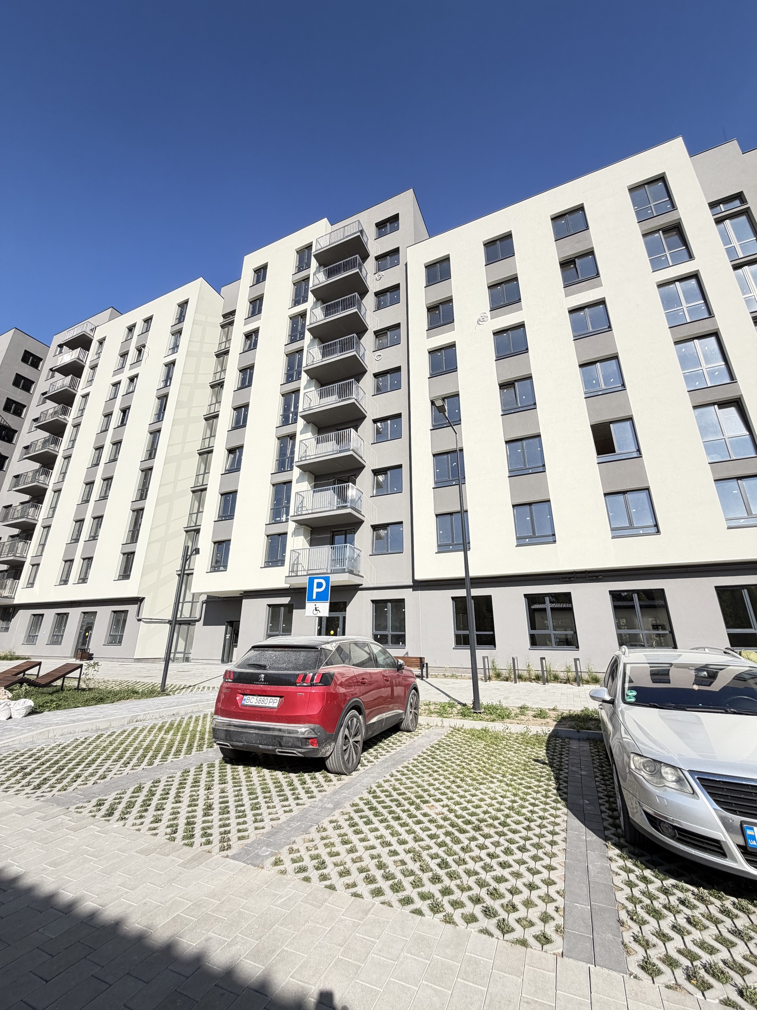 Продажа 1-комнатной квартиры 53 м², Ивана Величковского ул., 84