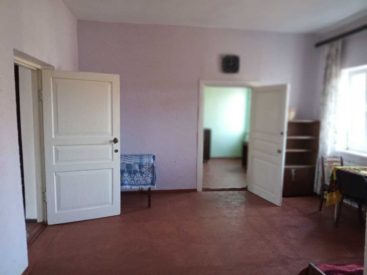 Продаж 3-кімнатної квартири 74.3 м², миронівський