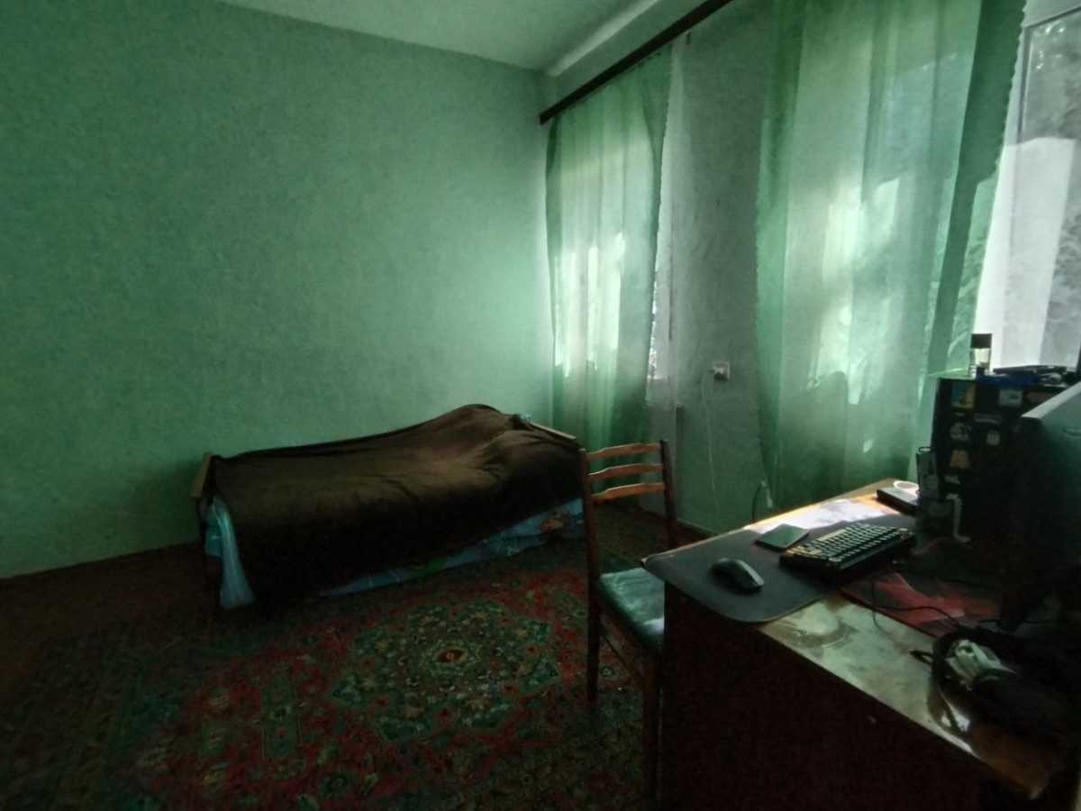 Продаж 3-кімнатної квартири 74.3 м², миронівський
