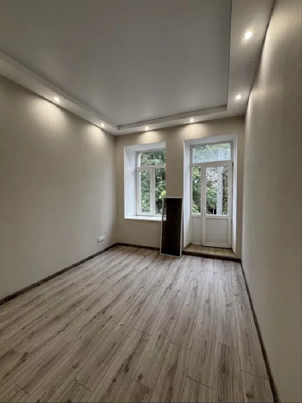 Продажа 2-комнатной квартиры 47.4 м², Болгарская ул.