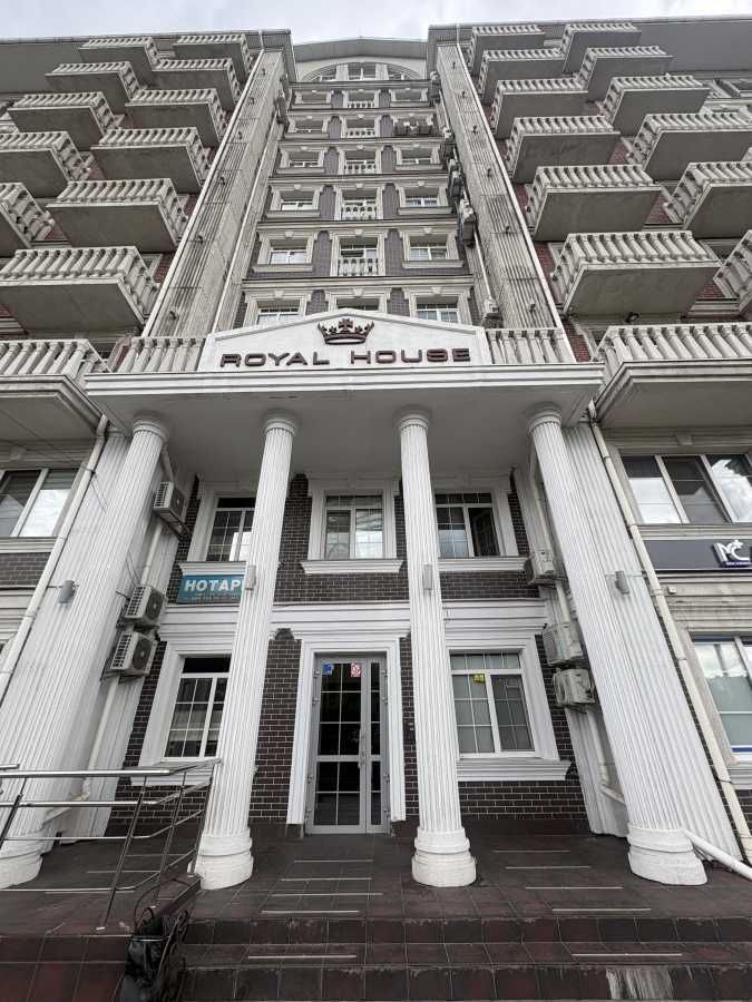 Аренда 1-комнатной квартиры 66 м², Дмитрия Луценко ул., 6