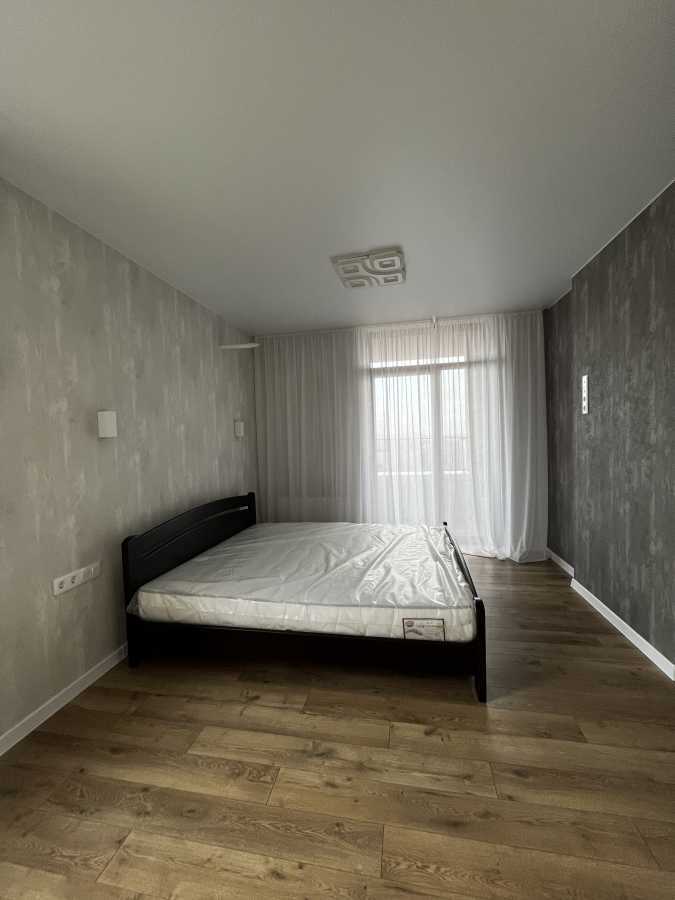 Оренда 1-кімнатної квартири 70 м², Берестейський, 66