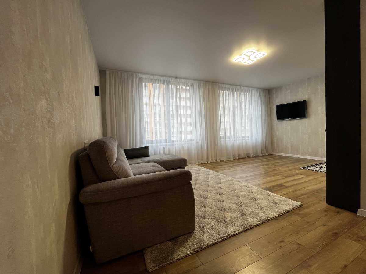 Оренда 1-кімнатної квартири 70 м², Берестейський, 66