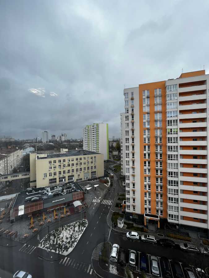 Оренда 1-кімнатної квартири 70 м², Берестейський, 66