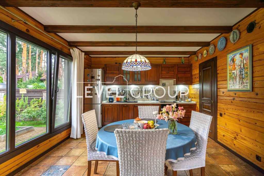 Продажа дома 208 м², Антония Михайловского ул., 6Б