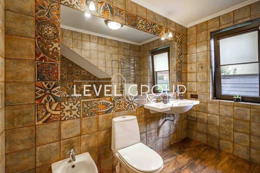 Продажа дома 208 м², Антония Михайловского ул., 6Б