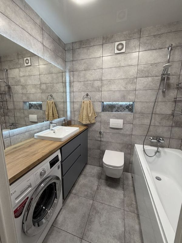 Продажа 1-комнатной квартиры 45 м², Набережная Победы ул., 44