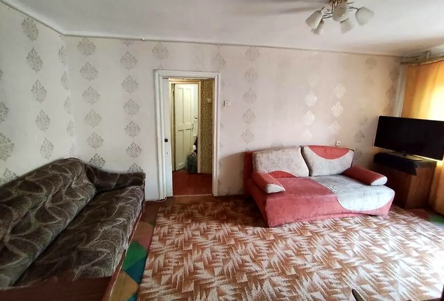 Продажа 2-комнатной квартиры 46 м², Севастопольская ул.