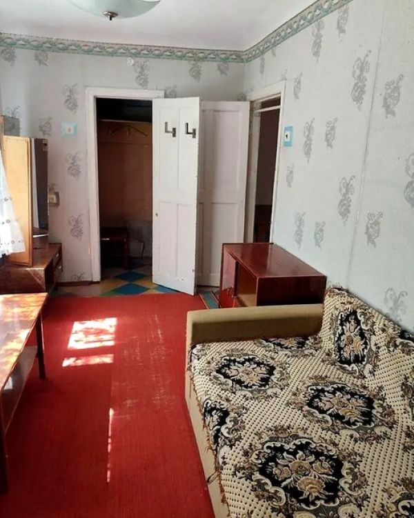 Продажа 2-комнатной квартиры 46 м², Севастопольская ул.