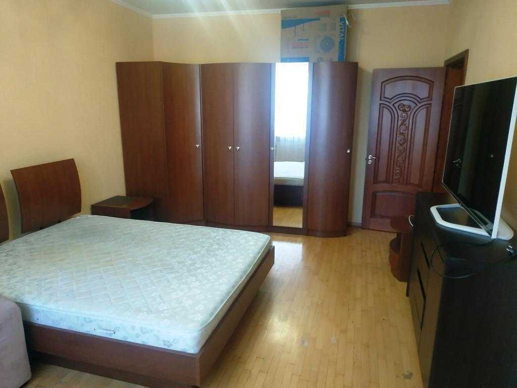 Оренда 2-кімнатної квартири 70 м², Анни Ахматової вул., 47