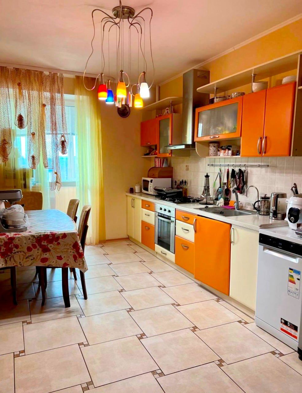 Продажа 3-комнатной квартиры 88 м², Артековская ул., 14