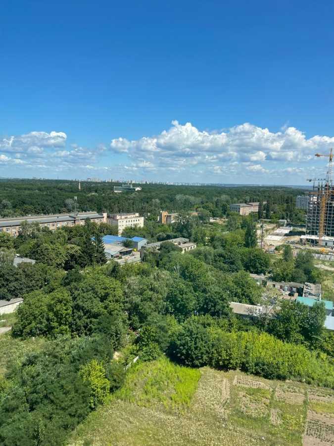 Продаж 3-кімнатної квартири 80 м², Метрологічна вул., 148
