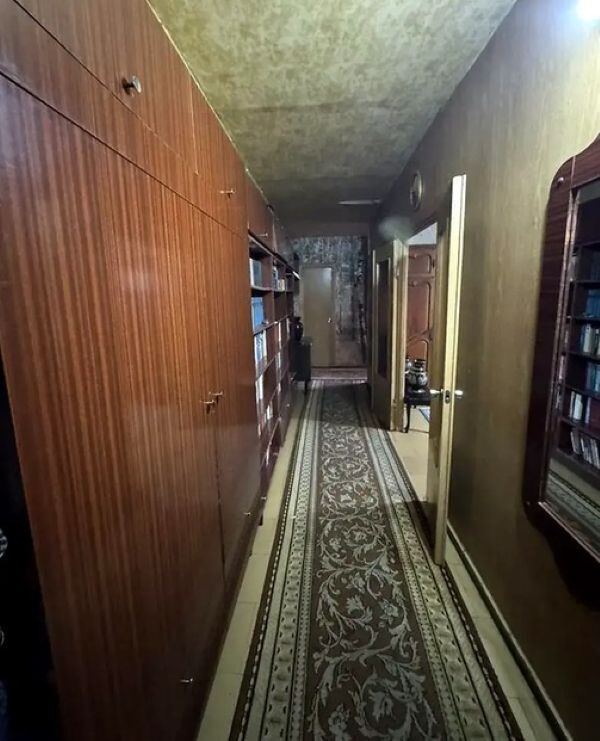 Продажа 3-комнатной квартиры 70 м², Александра Поля просп., 42