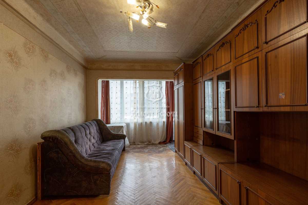 Продажа 2-комнатной квартиры 55.7 м², Березняковская ул., 14