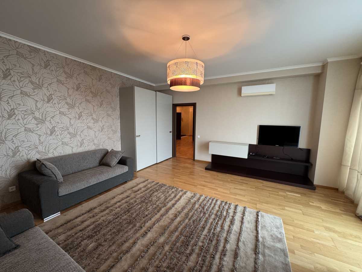 Аренда 4-комнатной квартиры 288 м², Зверинецкая ул., 59