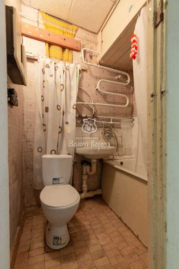 Продажа 2-комнатной квартиры 45.9 м², Строителей ул., 12