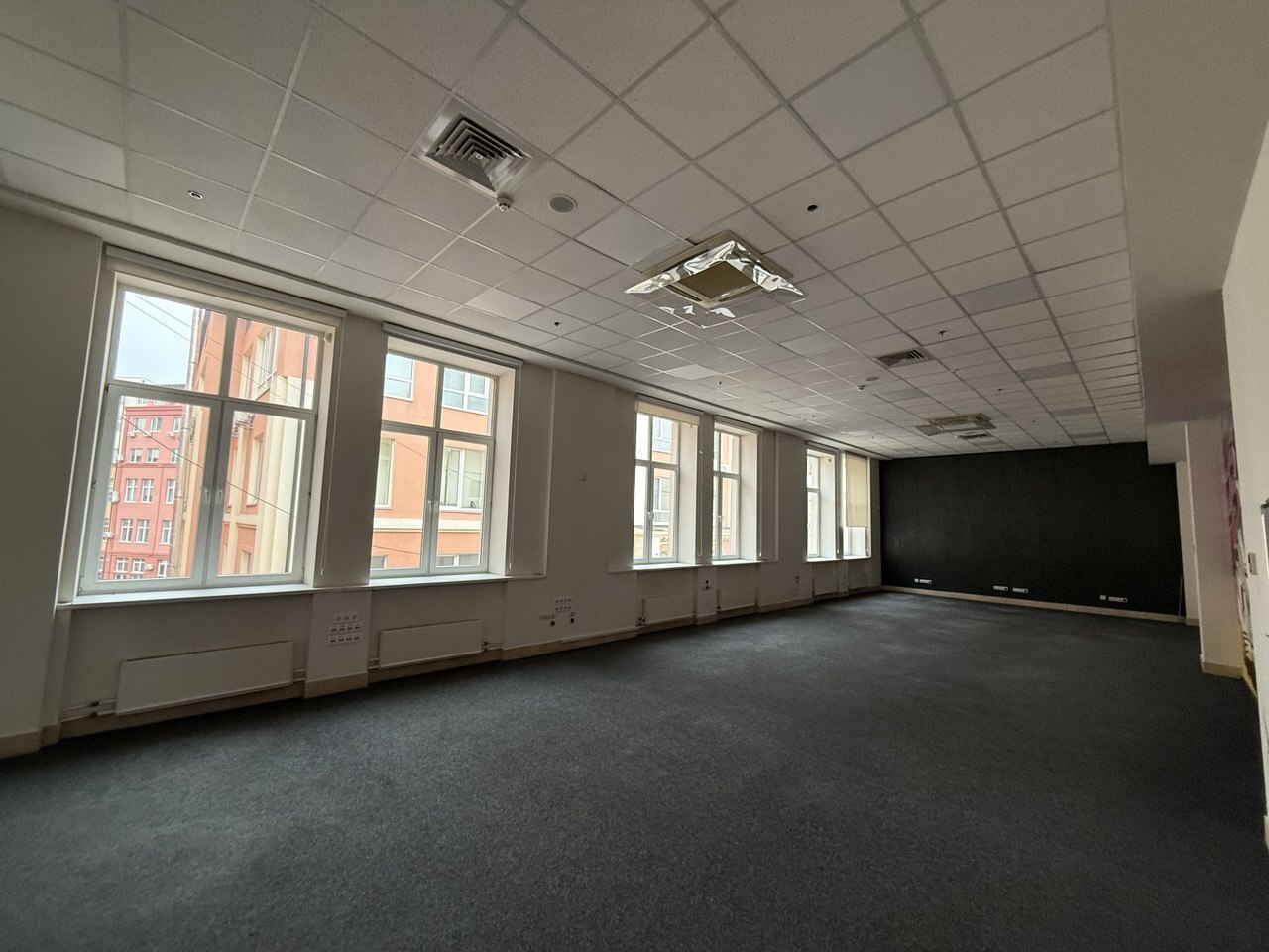 Аренда офиса 650 м², Глубочицкая ул.
