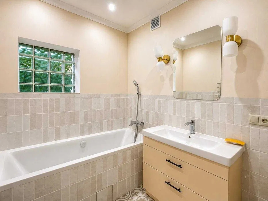 Оренда будинку 170 м², Добрий Шлях вул.