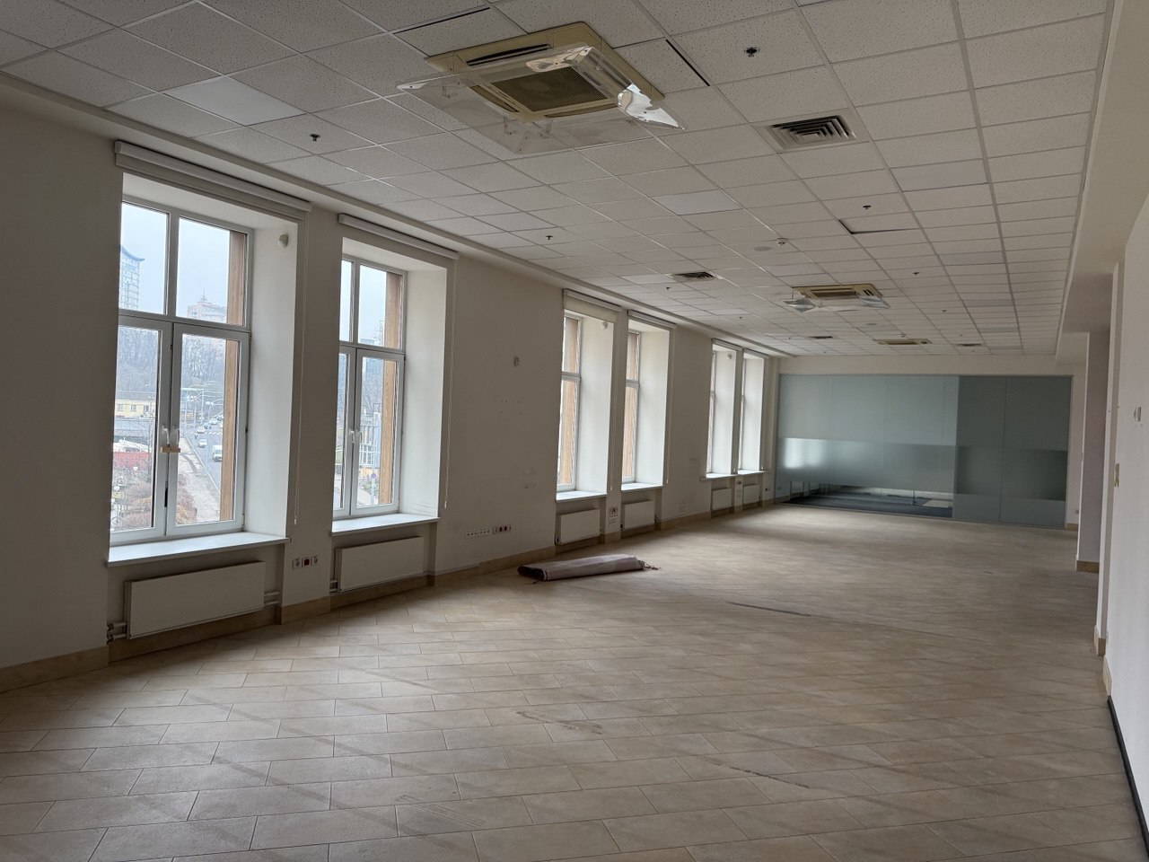 Аренда офиса 650 м², Глубочицкая ул.