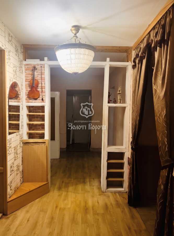 Продажа 5-комнатной квартиры 104.4 м², Степана Ковнира ул., Рудницького, 9к3
