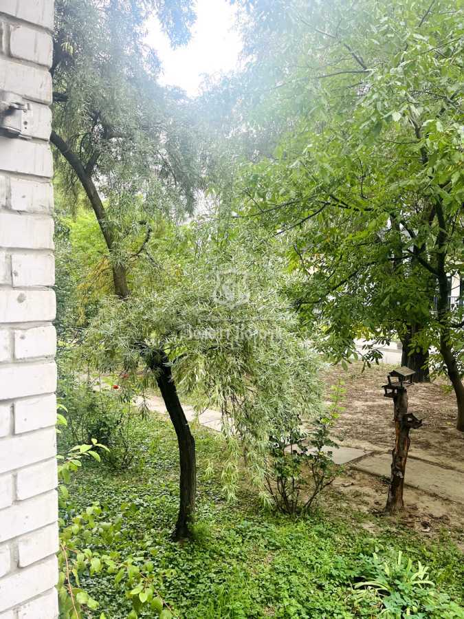 Продажа 5-комнатной квартиры 104.4 м², Степана Ковнира ул., Рудницького, 9к3