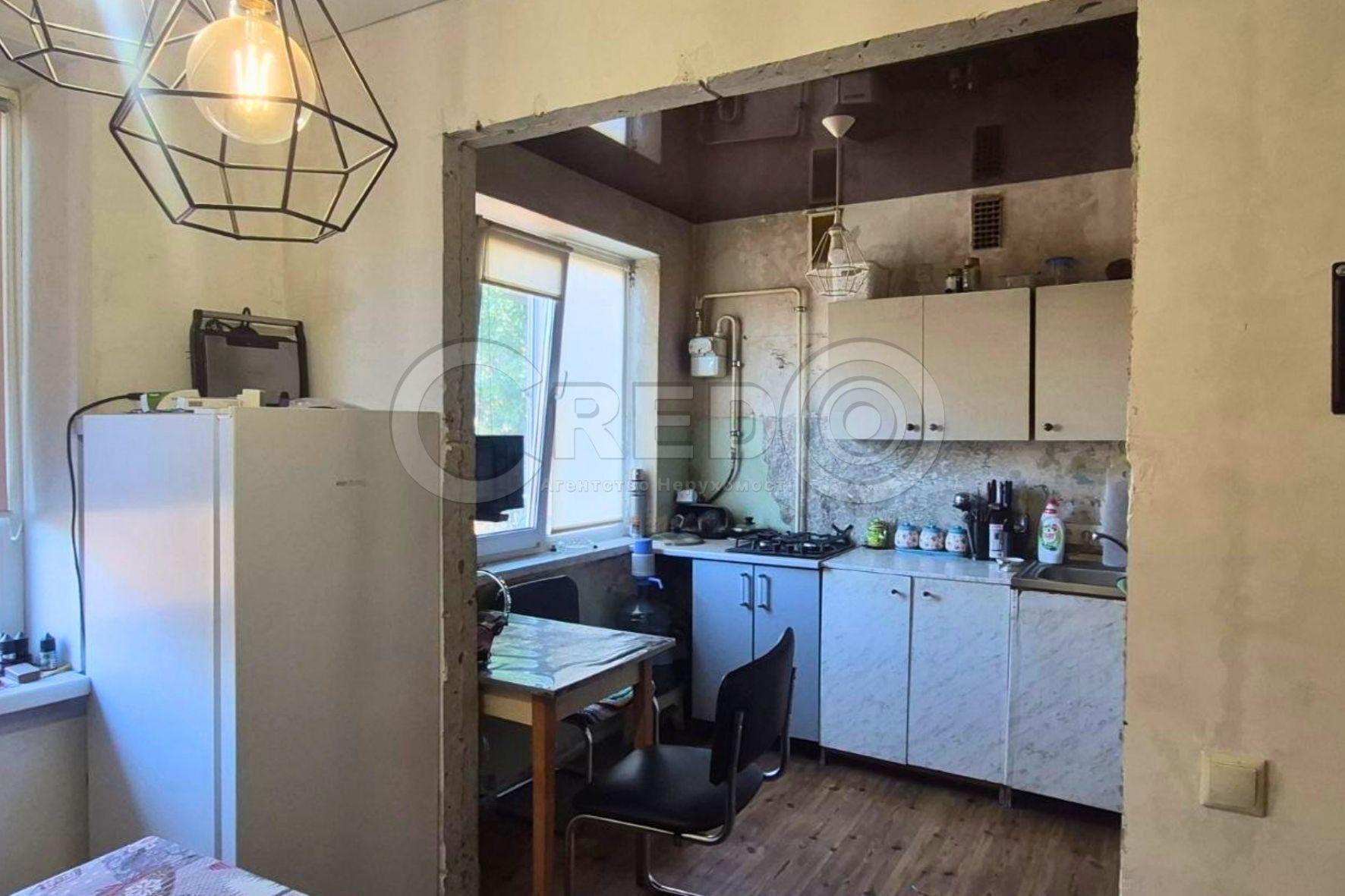 Продажа 4-комнатной квартиры 60.5 м², Мира просп.