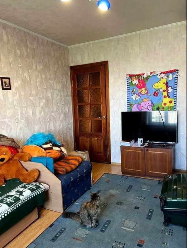 Продажа 3-комнатной квартиры 72 м², Александра Поля просп., 44