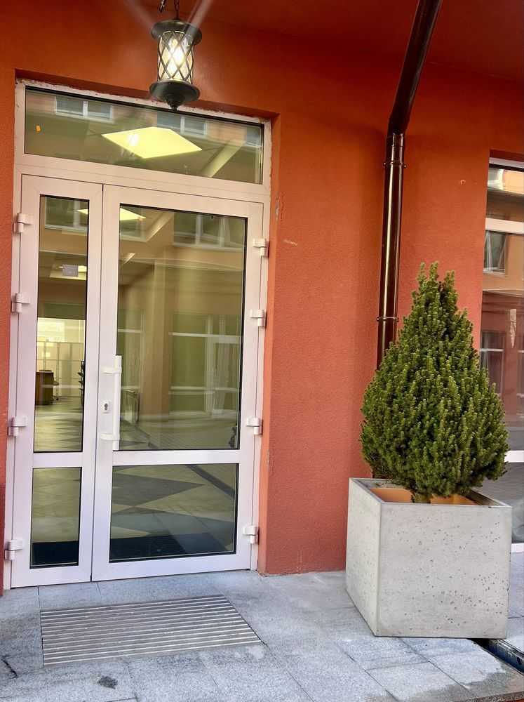 Оренда 1-кімнатної квартири 71.5 м², Глибочицька вул., 17