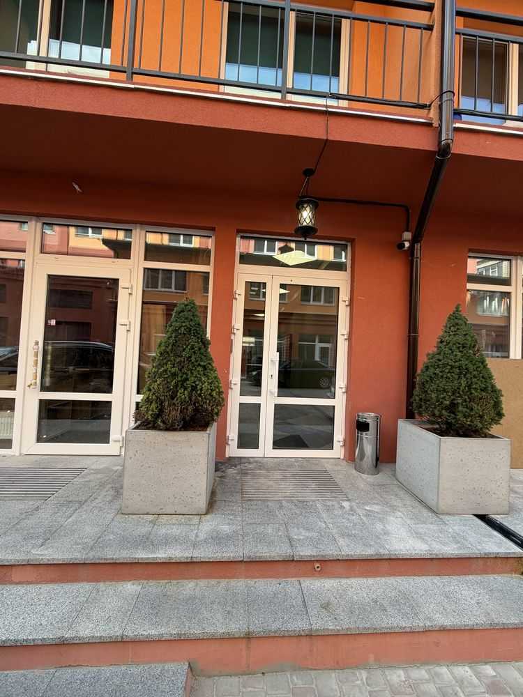 Аренда 1-комнатной квартиры 65.3 м², Глубочицкая ул., 17