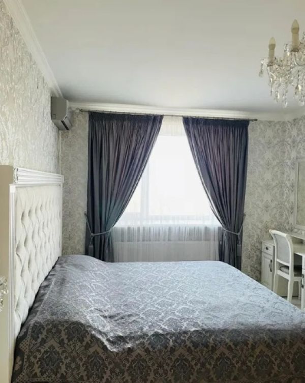 Продажа 2-комнатной квартиры 67 м², Владимирская ул.