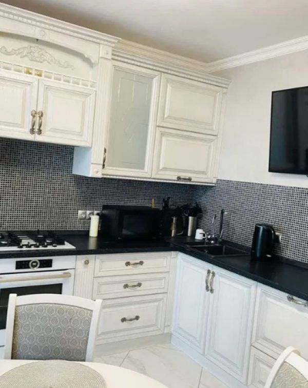 Продажа 2-комнатной квартиры 67 м², Владимирская ул.